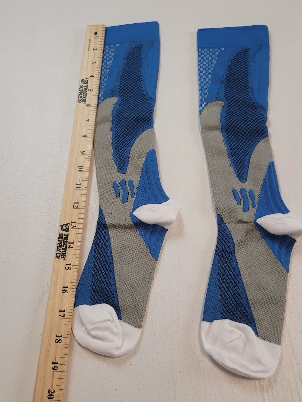 Performance Crew Socks - Blue & Gray